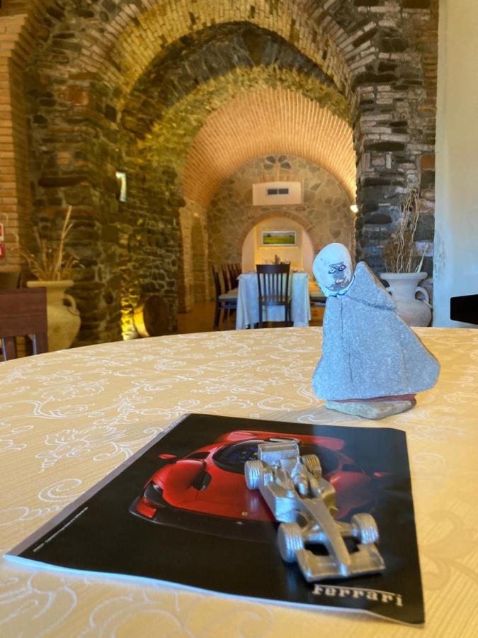 Palazzo Dei Poeti Hotel Tursi Luaran gambar