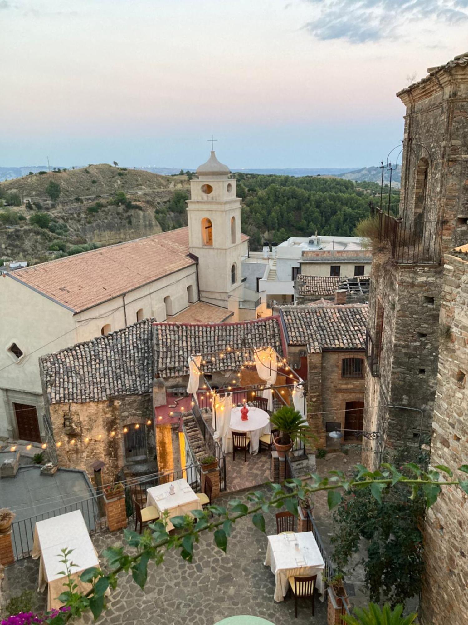 Palazzo Dei Poeti Hotel Tursi Luaran gambar