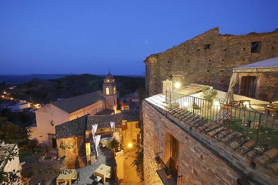 Palazzo Dei Poeti Hotel Tursi Luaran gambar