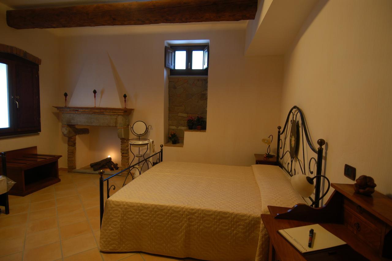 Palazzo Dei Poeti Hotel Tursi Luaran gambar