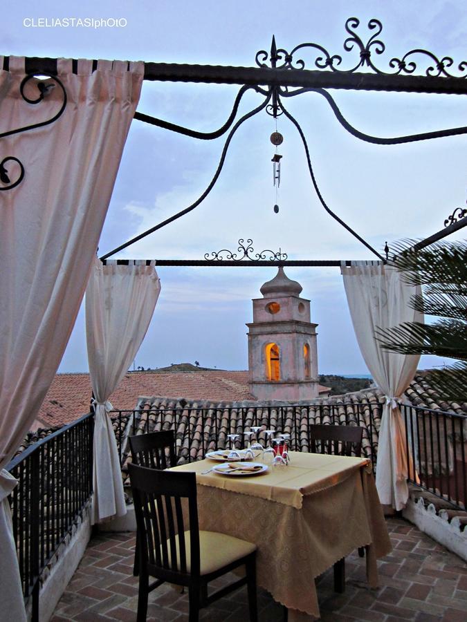 Palazzo Dei Poeti Hotel Tursi Luaran gambar