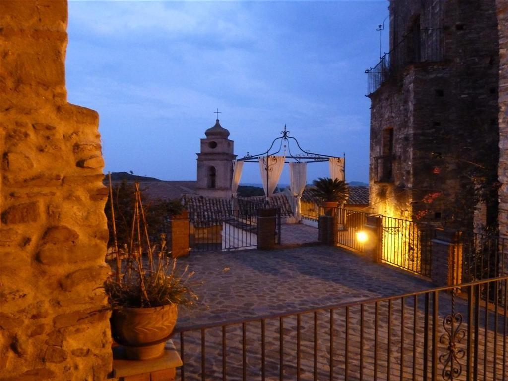 Palazzo Dei Poeti Hotel Tursi Luaran gambar