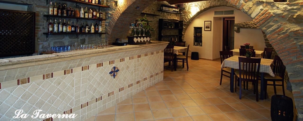 Palazzo Dei Poeti Hotel Tursi Luaran gambar