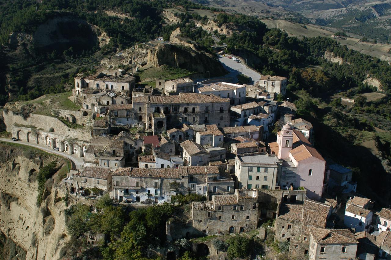 Palazzo Dei Poeti Hotel Tursi Luaran gambar