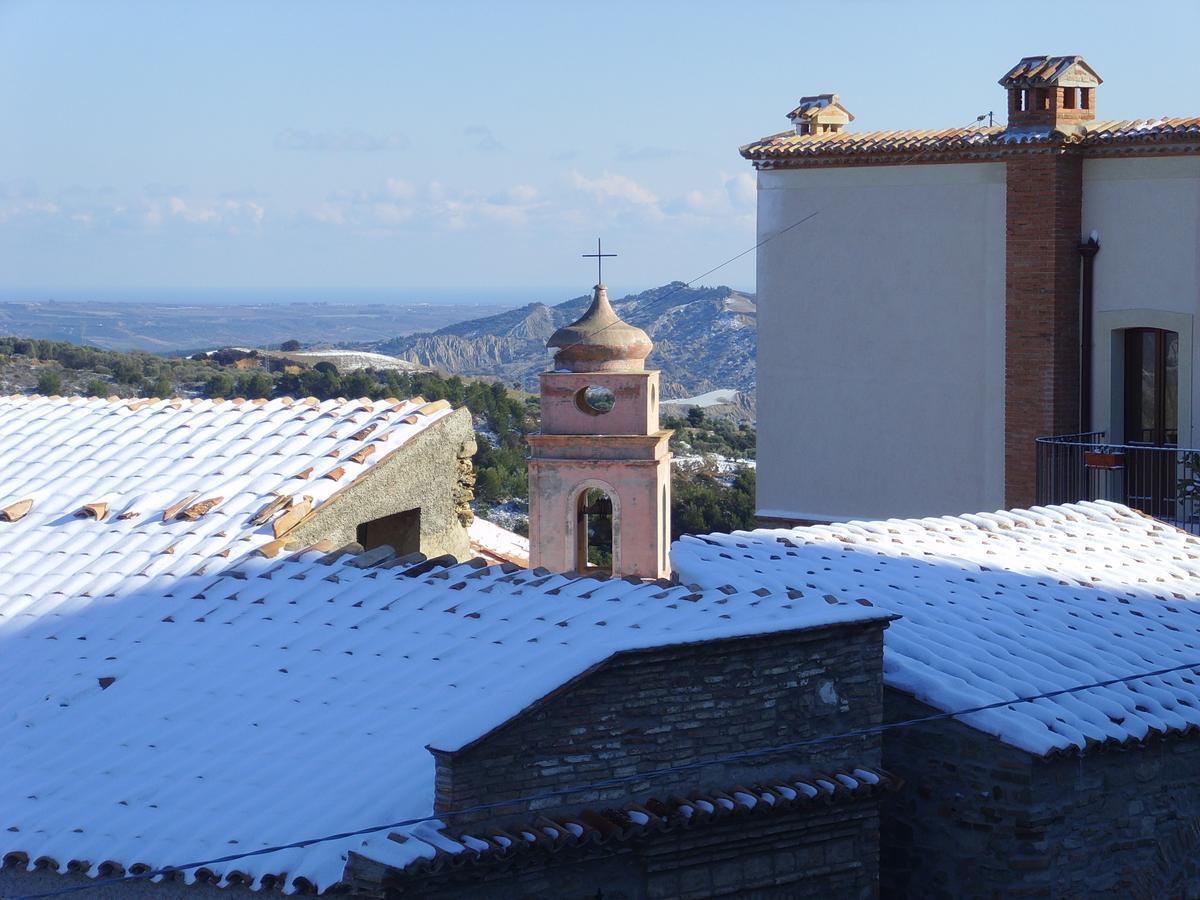 Palazzo Dei Poeti Hotel Tursi Luaran gambar